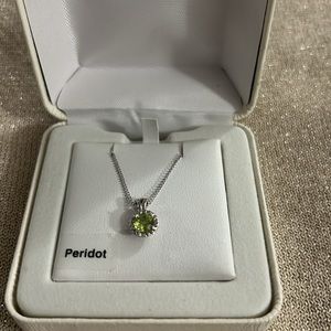 Silver necklace with peridot pendant (August birthstone) 18” long Macys NWOT